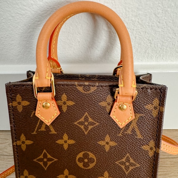 Authentic Louis Vuitton Petit Sac Plat bag - Picture 9 of 14
